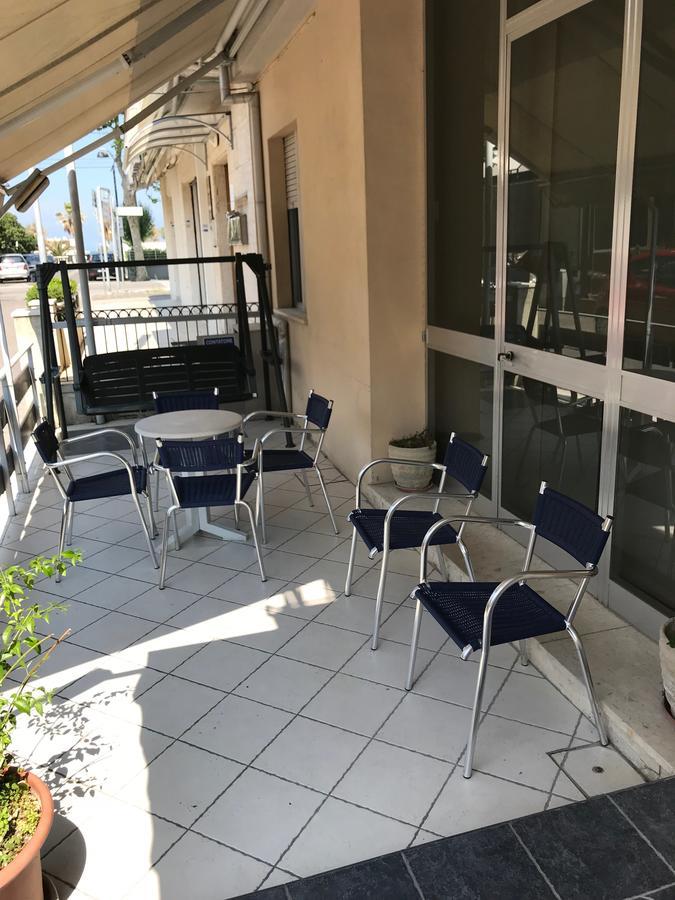 Hotel Gemma Rimini Exteriör bild